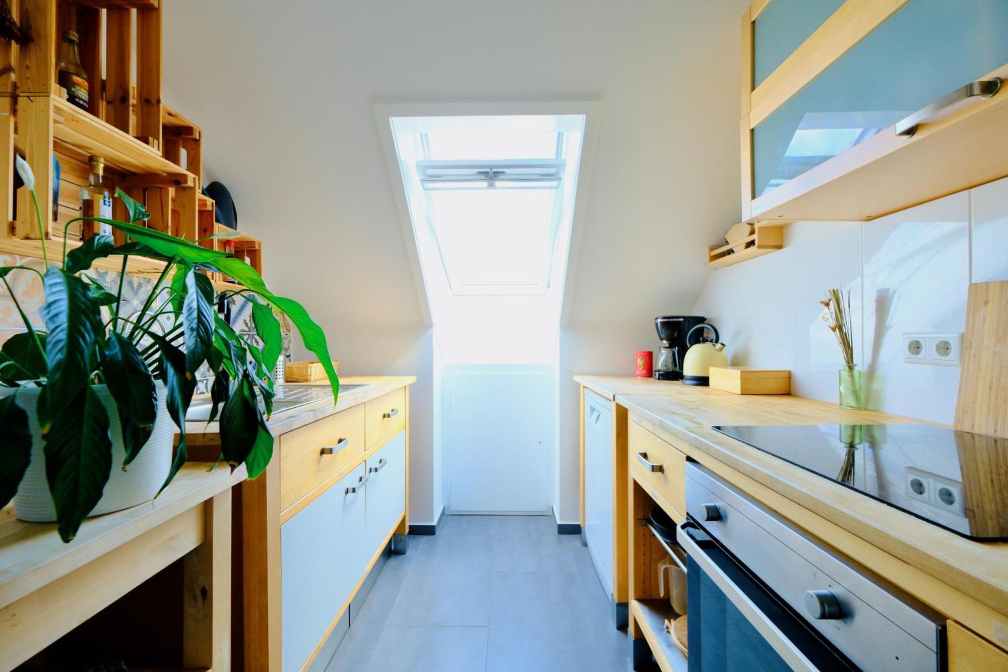 Happybnb - Stilvolles, Naturgelegenes Apartment Mit Blick Auf Den Mittellandkanal Und Die Wasserstadt Hannover - Kamin, Parken Und Spielplatz Buitenkant foto