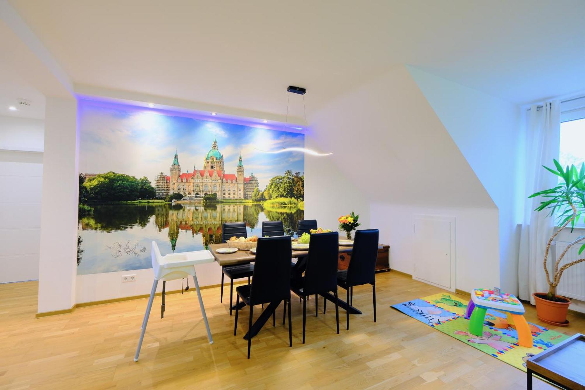 Happybnb - Stilvolles, Naturgelegenes Apartment Mit Blick Auf Den Mittellandkanal Und Die Wasserstadt Hannover - Kamin, Parken Und Spielplatz Buitenkant foto